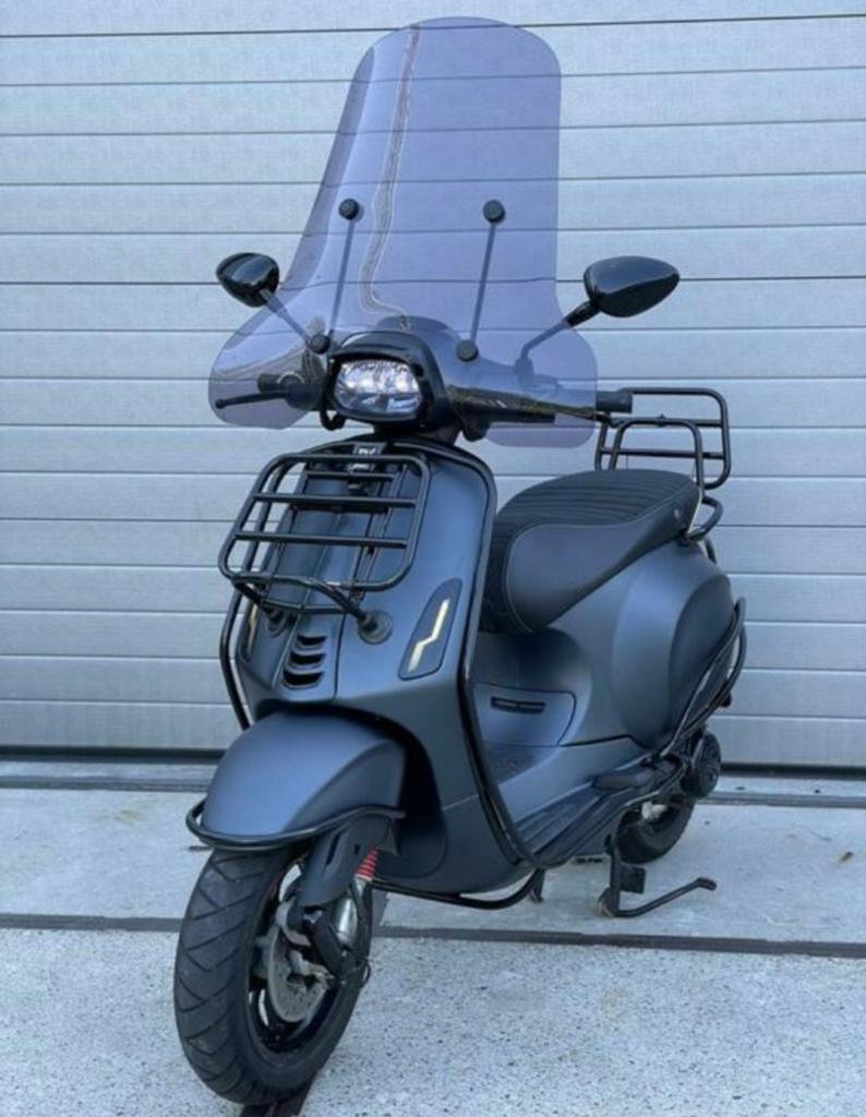 Vespa sprint Full Malossi!, Fietsen en Brommers, Scooters | Vespa, Ophalen, Overige modellen, Zo goed als nieuw, Benzine