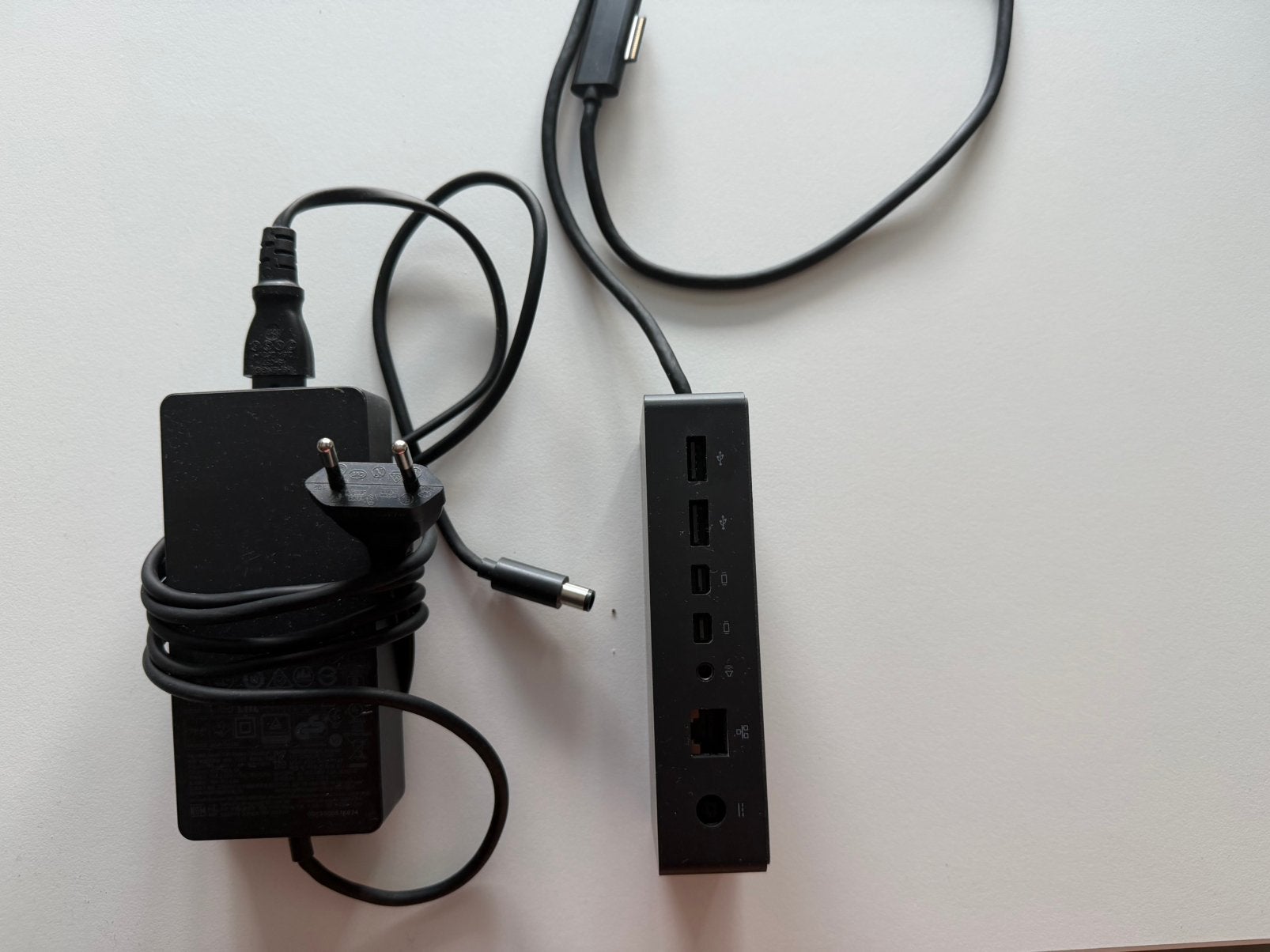 Microsoft Surface Dock incl Power Adapter, Ophalen of Verzenden, Zo goed als nieuw, Docking station, Laptop
