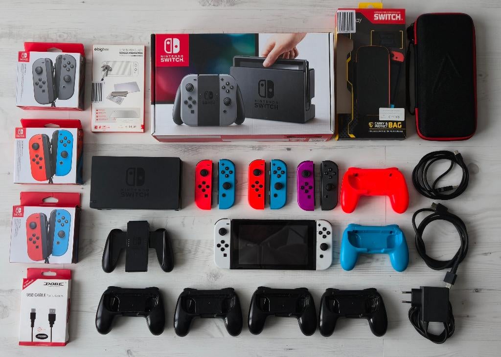 Nintendo Switch met toebehoren, Spelcomputers en Games, Spelcomputers | Nintendo Switch, Zo goed als nieuw, Switch Original, Met 3 controllers of meer