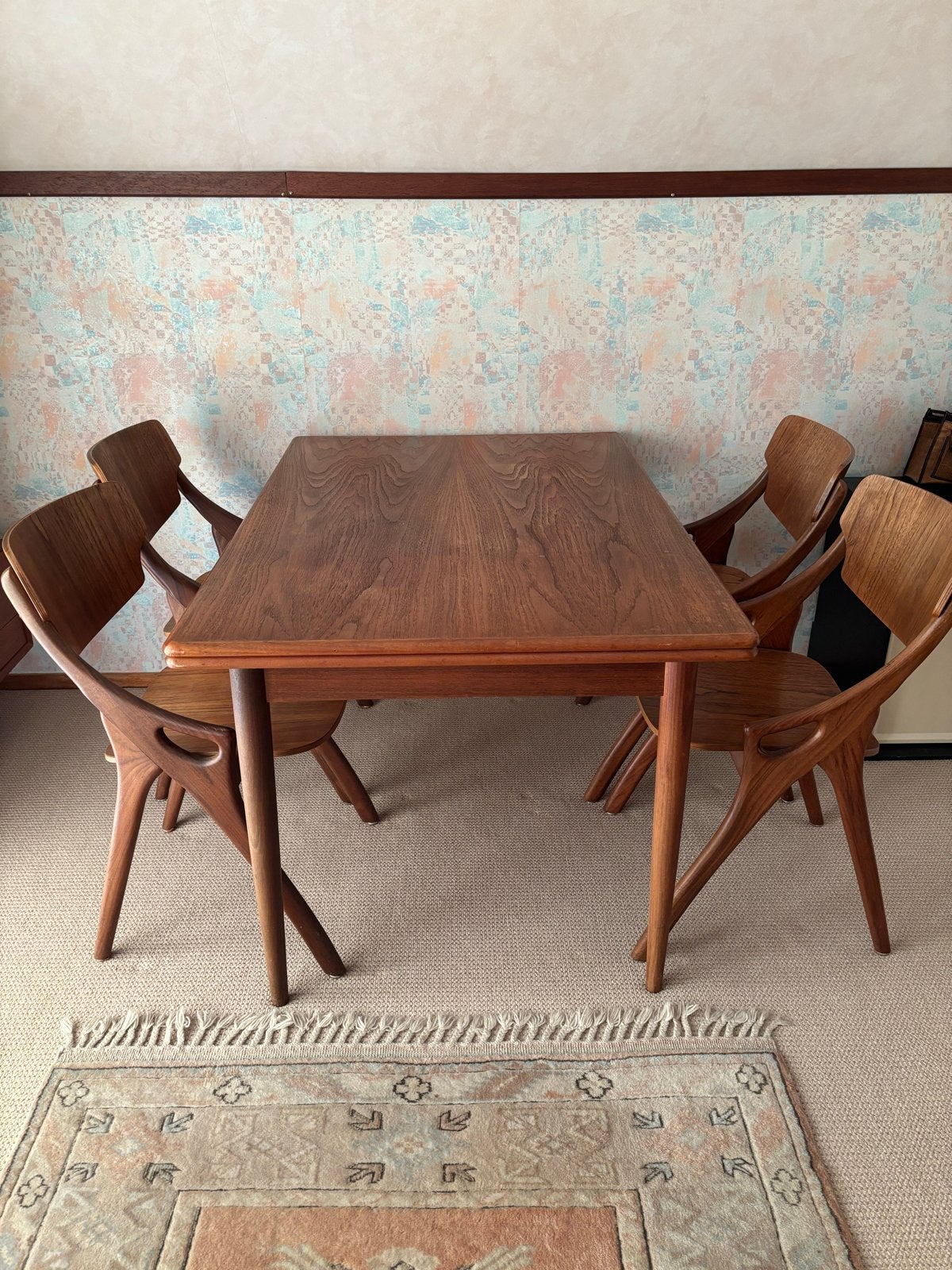 Arne Hovmand Olsen - eettafel met 4 stoelen, Huis en Inrichting, Tafels | Eettafels, Ophalen, Gebruikt, 100 tot 150 cm, Teakhout