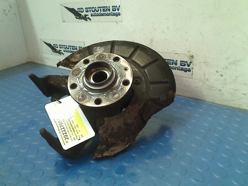 Fusee Links Voor Seat Leon (1P1) (2005-07/2012-12), Service@seat.de, Seat, Seat Deutschland GmbH, Gebruikt