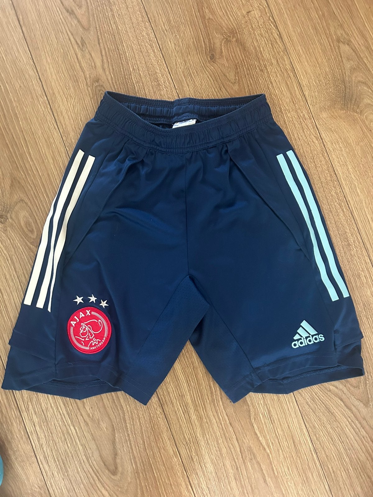Voetbal broekje maat 152-158 ajax adidas, Ophalen of Verzenden, Zo goed als nieuw, Jongen of Meisje, Broek