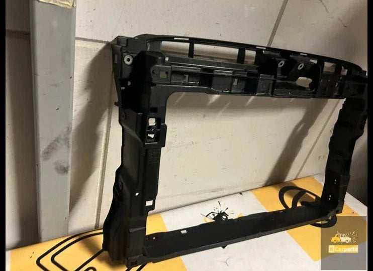 PASSAT B8 Voorfront 2014 - 2019 3G0805588L 3G0805588AC FRONT, Gebruikt, Volkswagen AG, Berliner Ring 2
38440  Wolfsburg, DE, Volkswagen