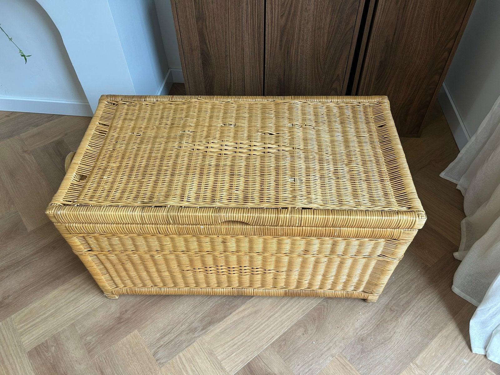 Rotan opbergmand / kist met deksel, Ophalen, Overige materialen, Gebruikt, 50 tot 100 cm
