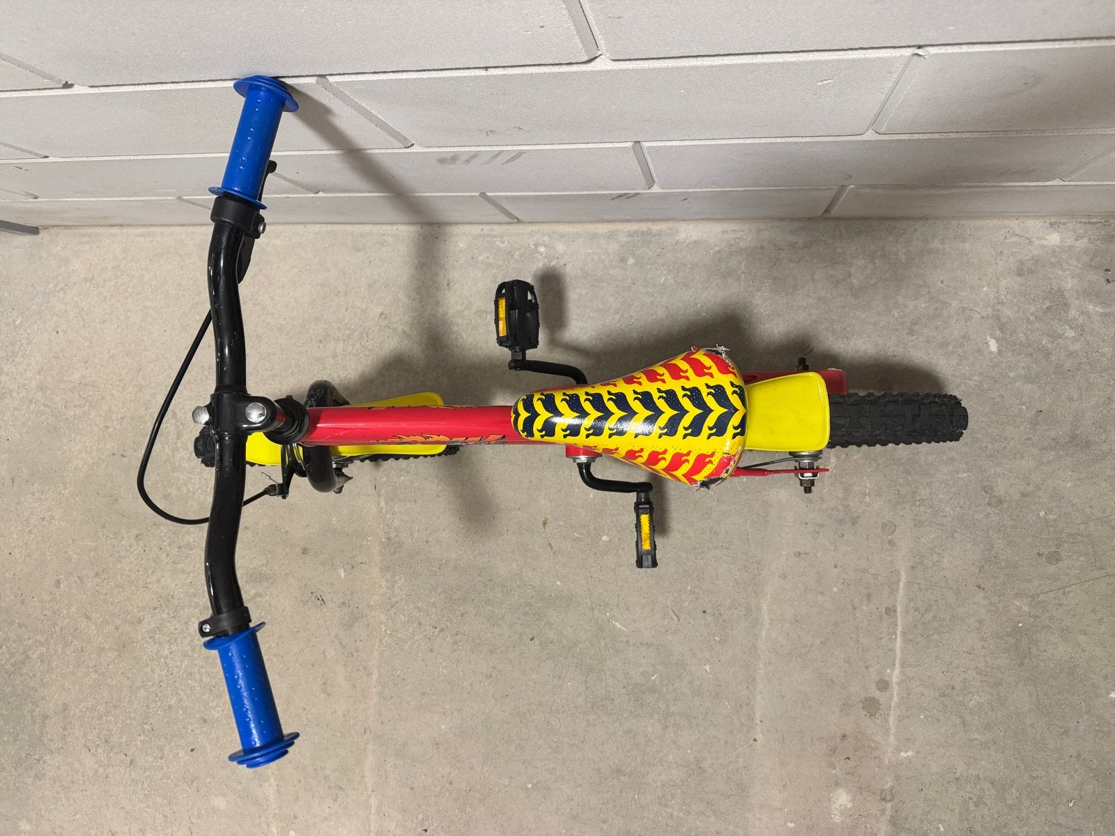 Kinderfiets 16 inch met nieuwe pedalen, Ophalen, Gebruikt, 16 tot 20 inch