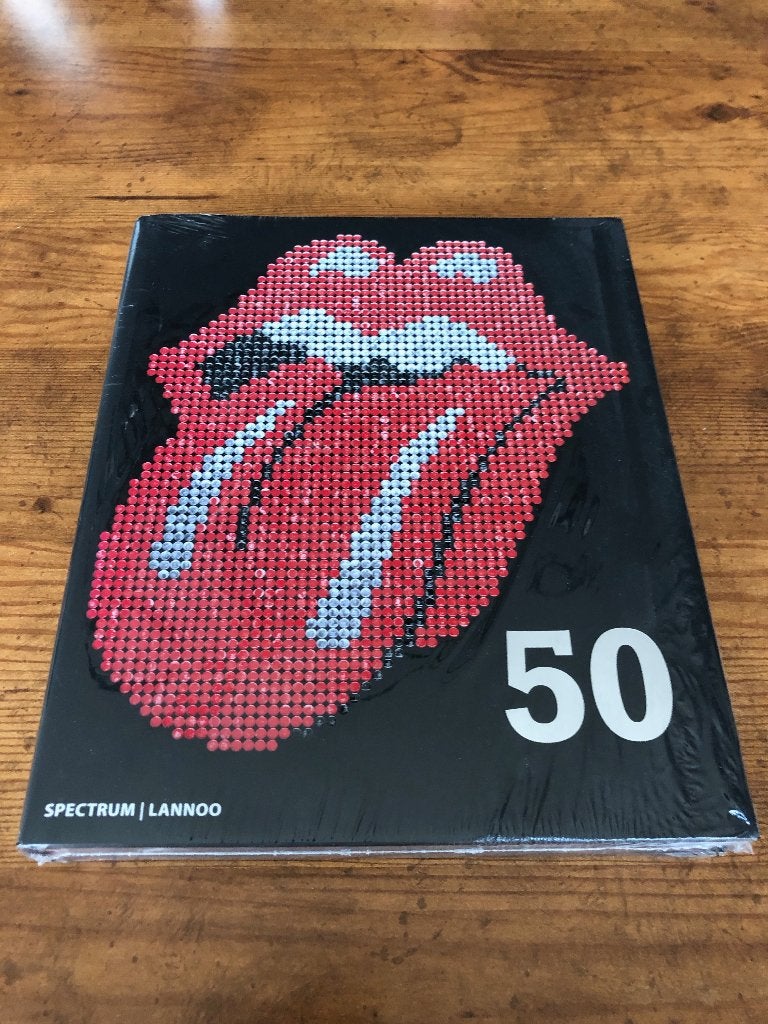 NIEUW BOEK ROLLING STONES COLLECTORS ITEM, Ophalen of Verzenden, Nieuw, Artiest