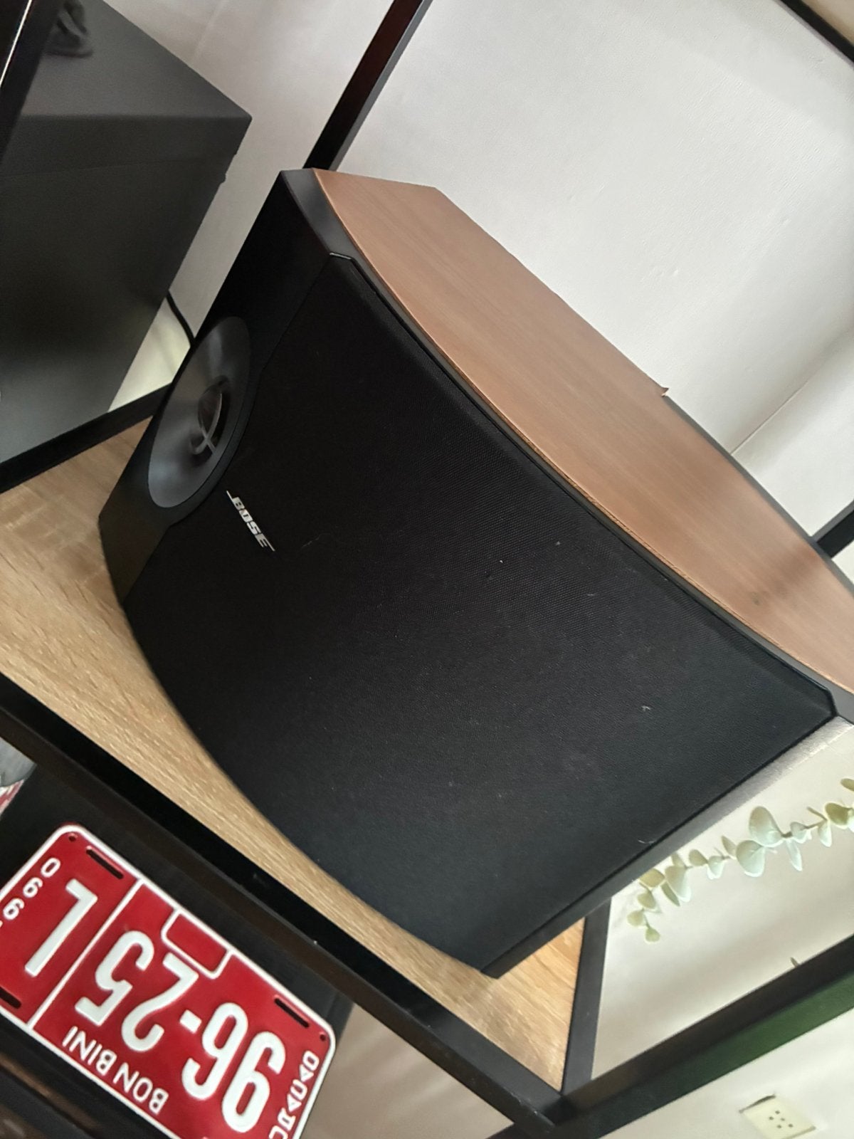 Te koop aangeboden: een paar Bose 301v, Ophalen, Stereo speakers, Gebruikt, 120 tot 150 watt