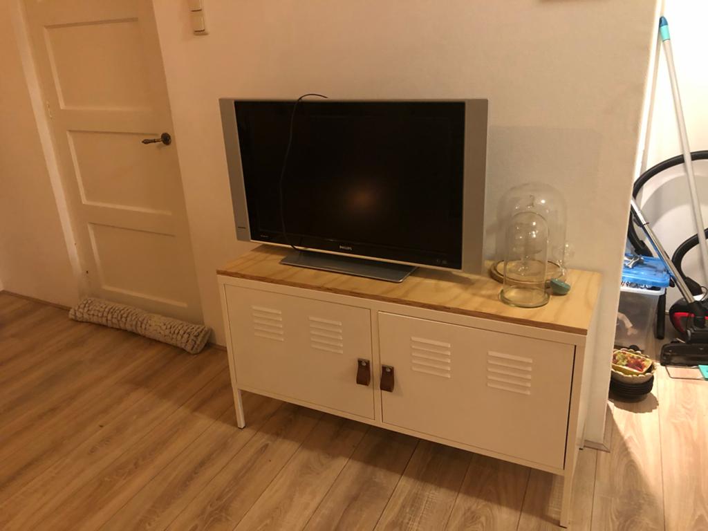 IKEA PS Kast Locker - Wit met houten blad en leren greepjes, Ophalen, Gebruikt, 100 tot 150 cm, Minder dan 100 cm