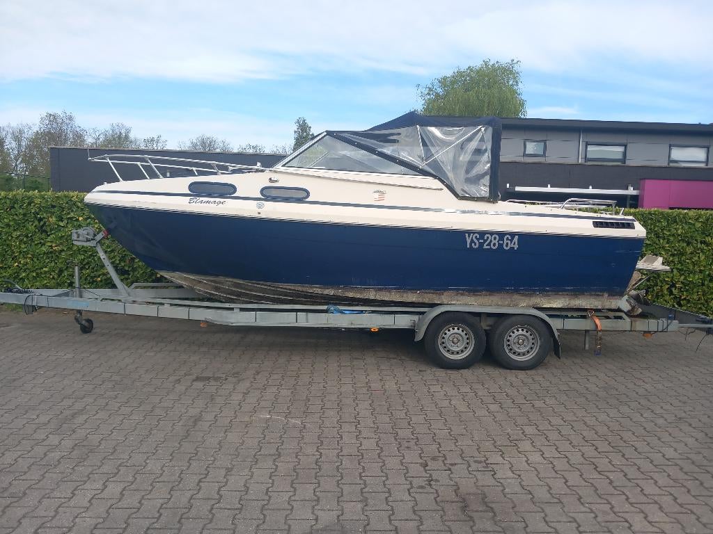 BAYLINER SKAGIT RUIME BOOT 6 CILINDER INRUIL IS MOGELIJK, Ophalen, Gebruikt, Binnenboordmotor, 6 meter of meer
