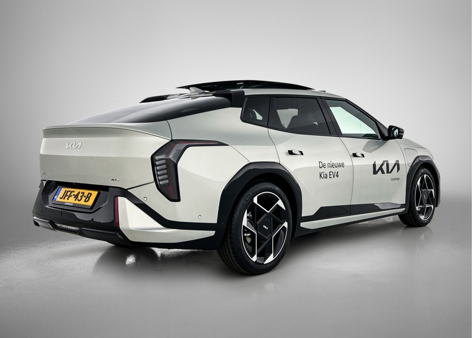 Kia EV4 GT-PlusLine 81.4 kWh | Company Car | 10 Jaar Garanti, Auto's, Zwart, 612 km, Adaptive Cruise Control, Kia Top Selectie
