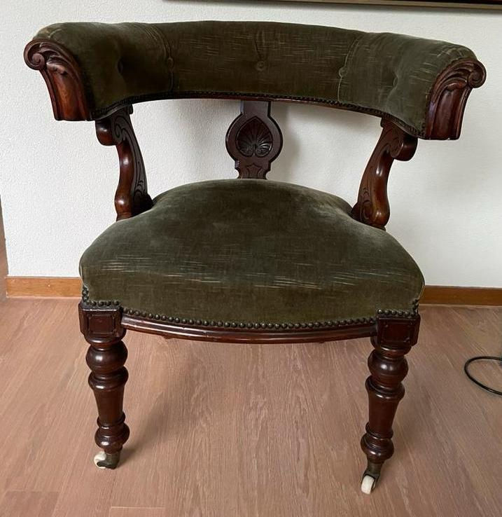 Antieke stoel kaptafel of damesfauteuil 19e eeuw, Ophalen