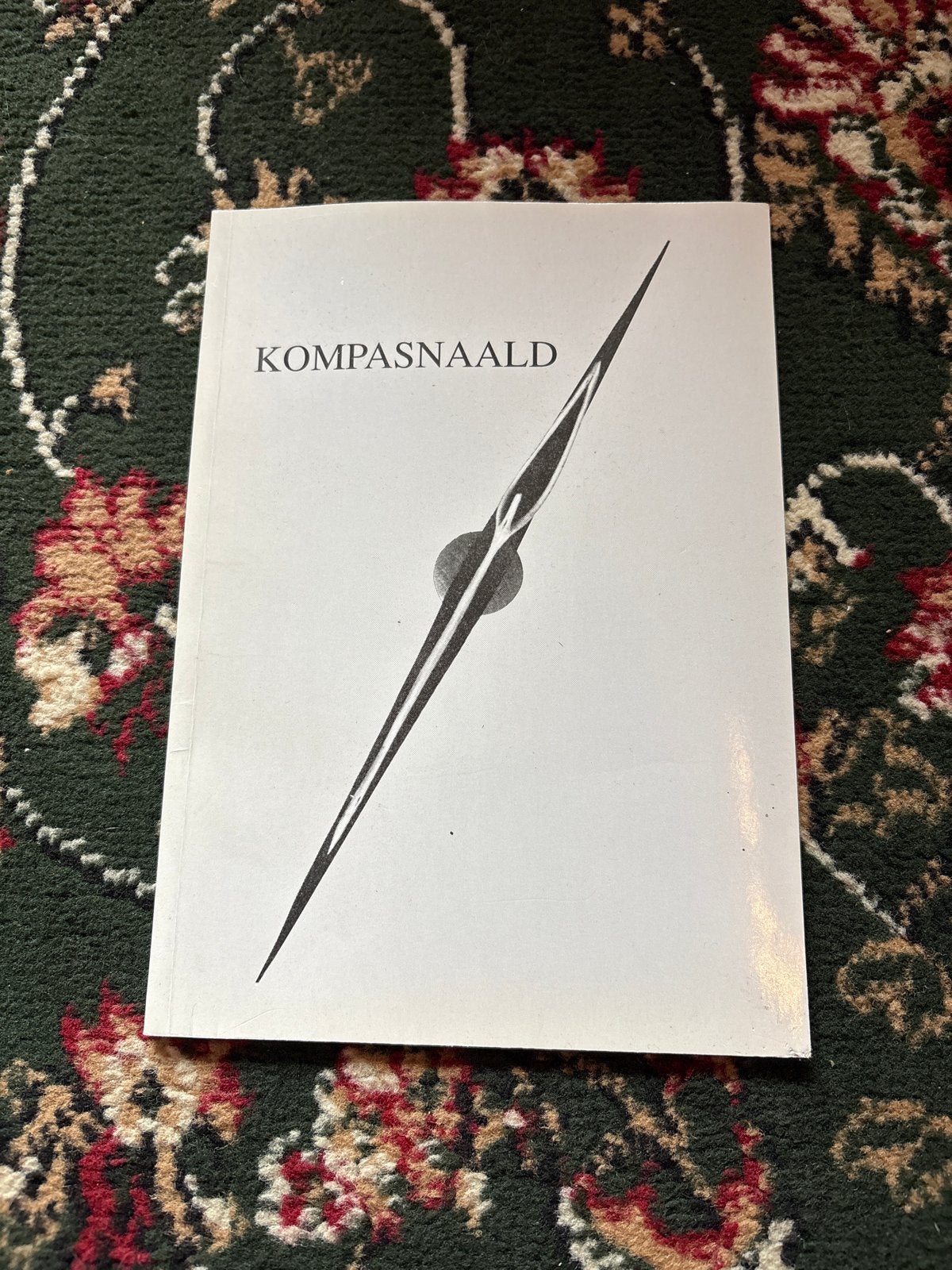 Kompasnaald - Gedichtenbundel, Boeken, Ophalen of Verzenden, Gelezen, Nederland