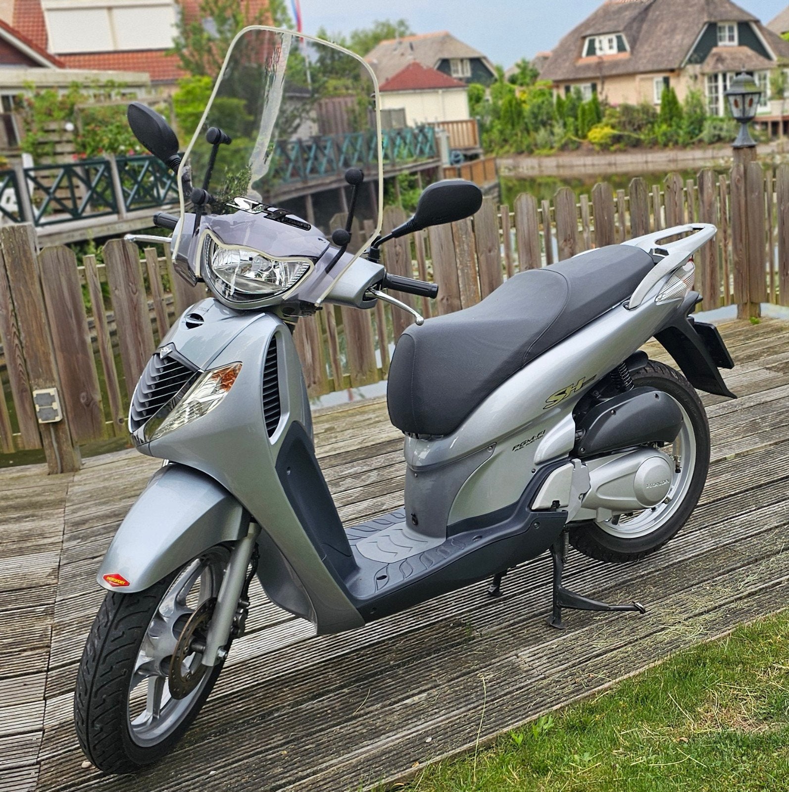 Honda SH150i | 2006 | nog geen 9.000 km!! | Bijna nieuwstaat, Particulier