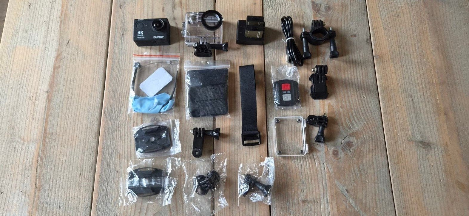 Akaso EK7000 4K Ultra HD Action Camera met accessoires, Ophalen of Verzenden, Gebruikt, Overige merken