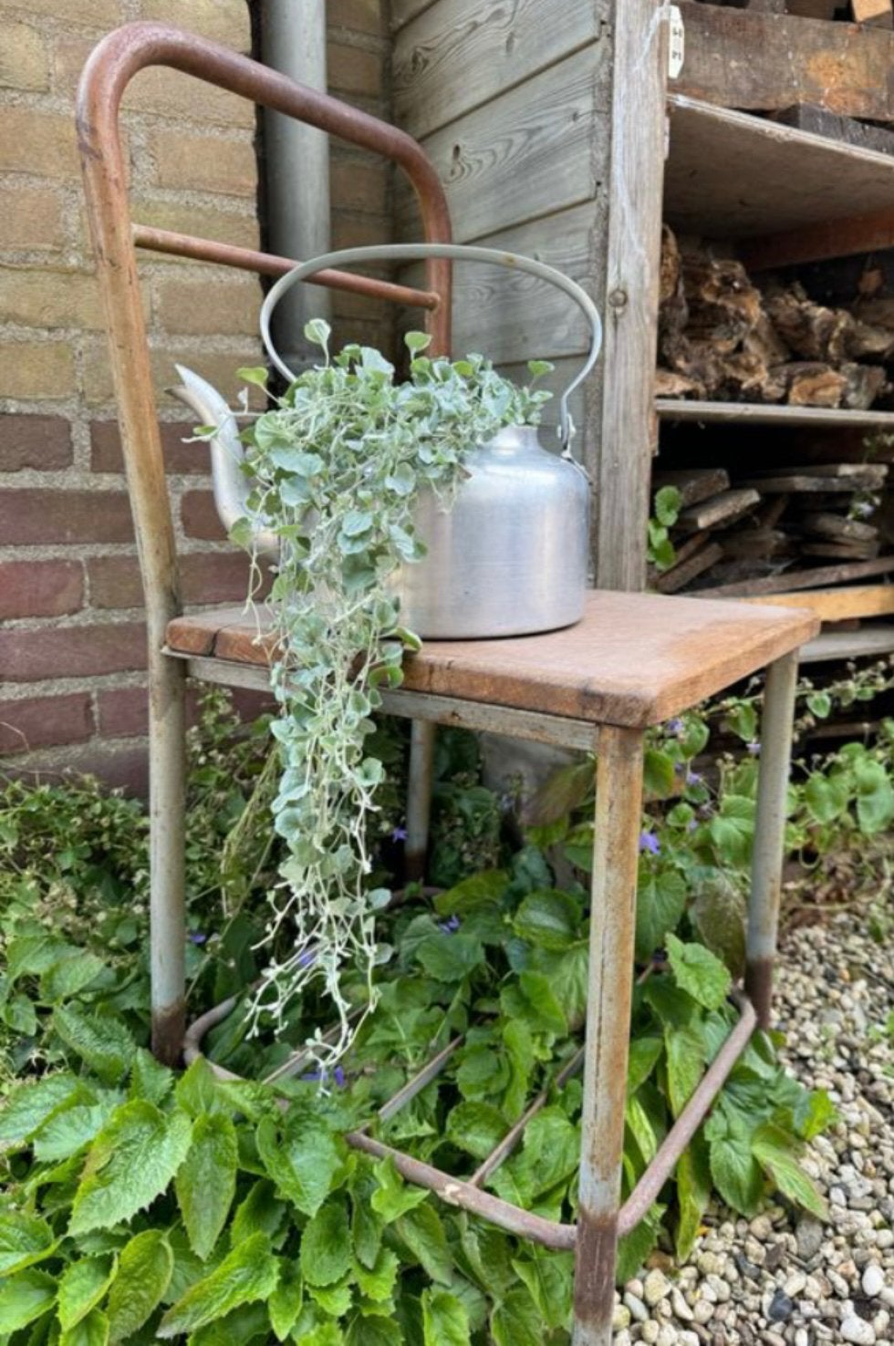 Vintage Franse stoeltjes, Ophalen