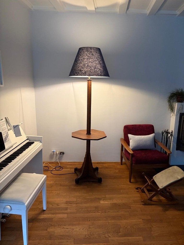 vintage vloerlamp met dienblad, Ophalen, E27 (groot), Zo goed als nieuw, 150 tot 200 cm