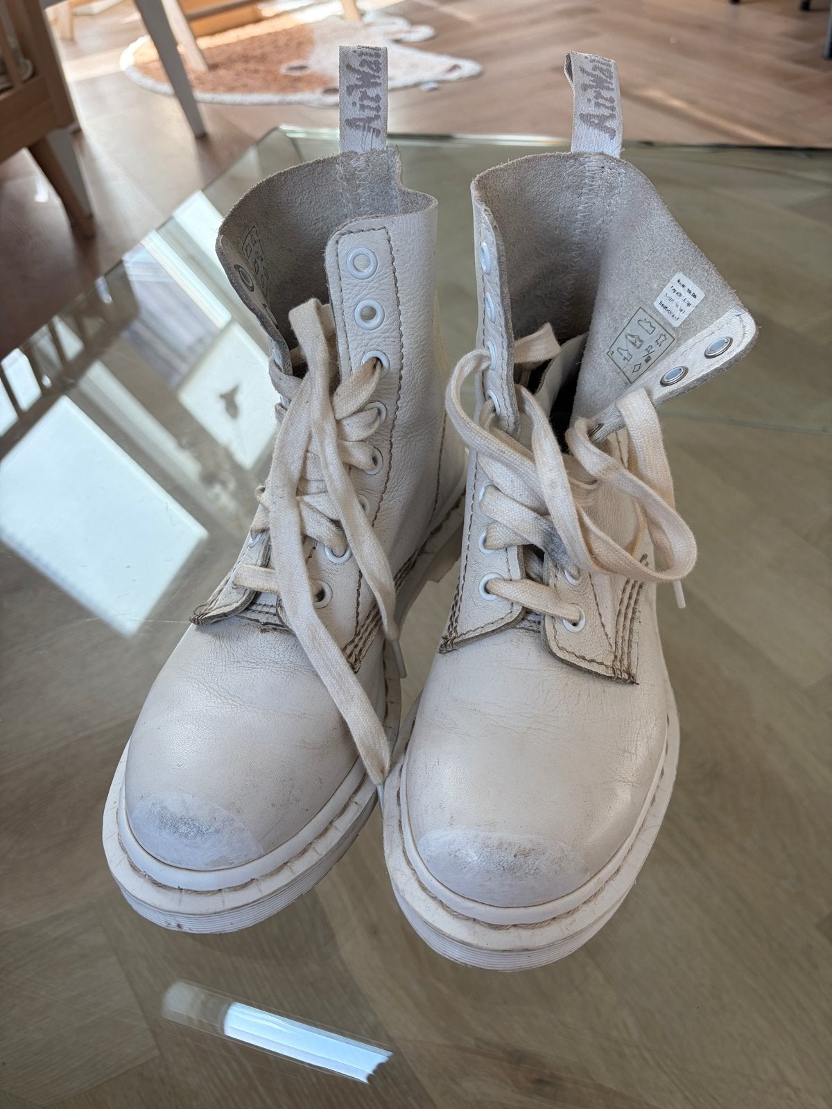 Witte Dr. Martens 1460 Pascal Virginia Leer Mono - Maat 37, Wit, Lage of Enkellaarzen, Ophalen of Verzenden, Gedragen