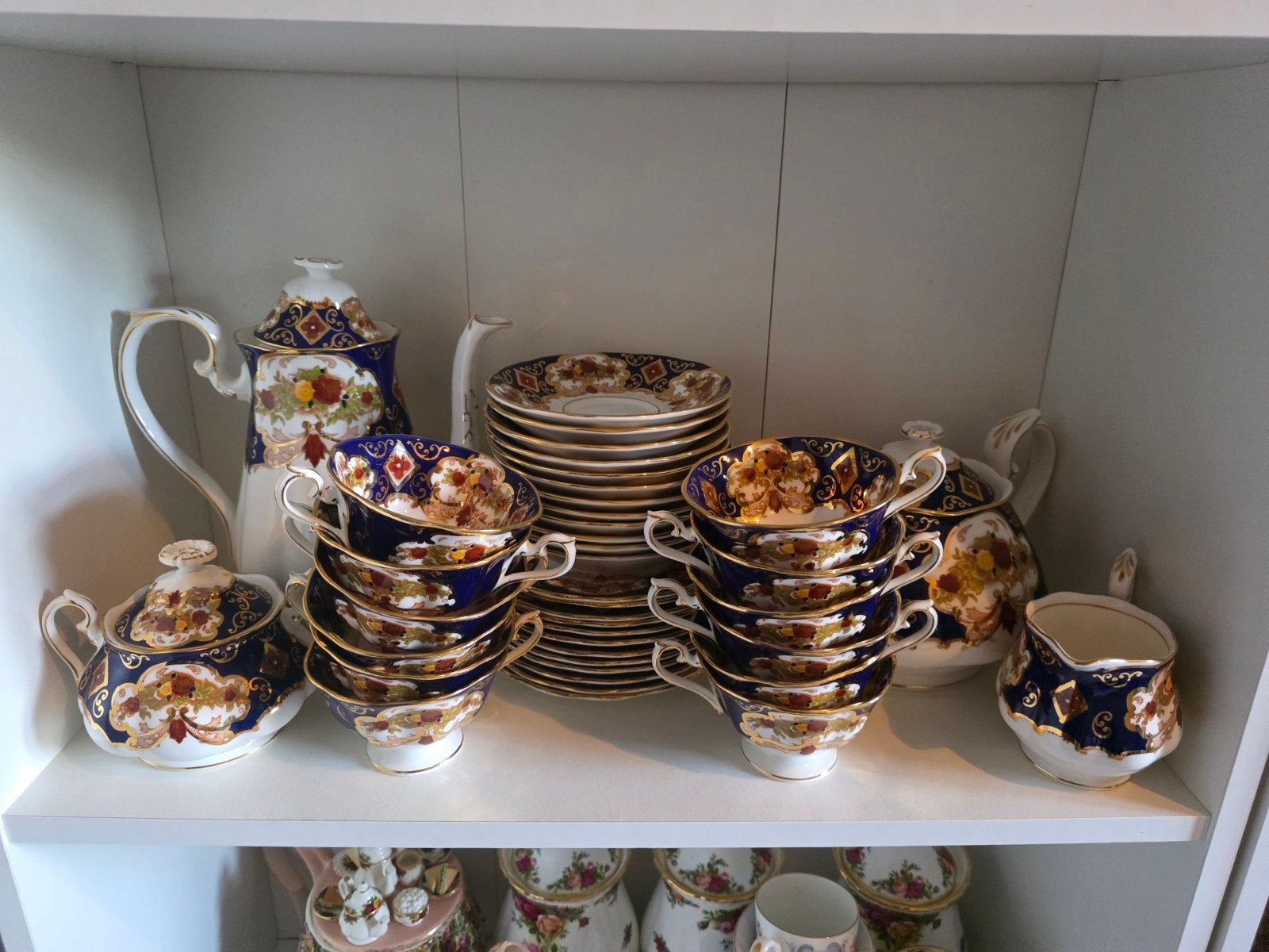 Prachtige complete 38-delige Heirloom set Royal Albert, Antiek en Kunst, Ophalen