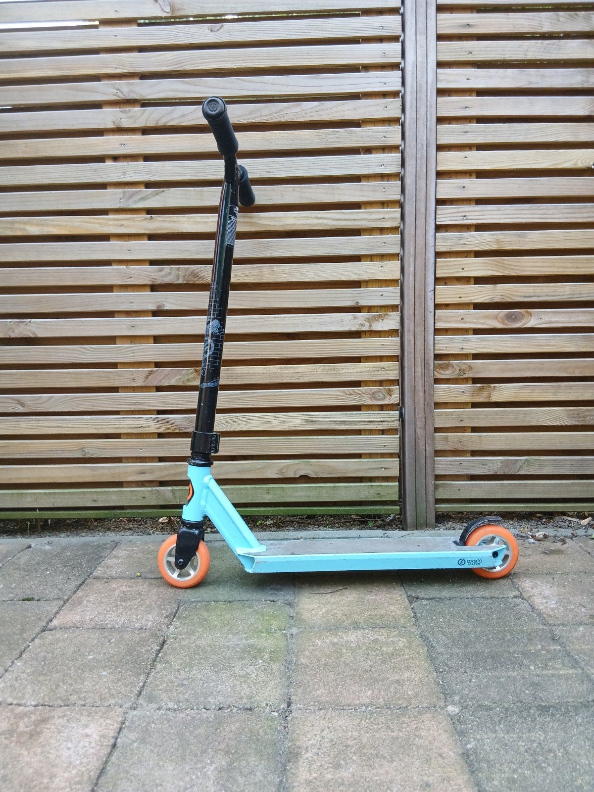 oxelo stuntstep, Fietsen en Brommers, Steps, Ophalen of Verzenden, Gebruikt, Gewone step, Oxelo (Decathlon)