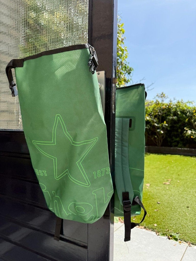 2x Heineken Dry Bag / Waterdichte Rugzak – uitstekende staat, 25 tot 40 cm, Ophalen of Verzenden, Zo goed als nieuw, Waterdicht