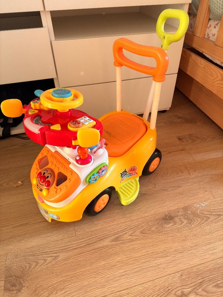 Anpanman Kids’ Ride-On Car – Japanese Character, Ophalen, Zo goed als nieuw