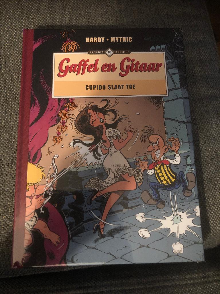 cupido slaat toe gaffel en gitaar hc w3, Eén stripboek, Ophalen of Verzenden, Zo goed als nieuw