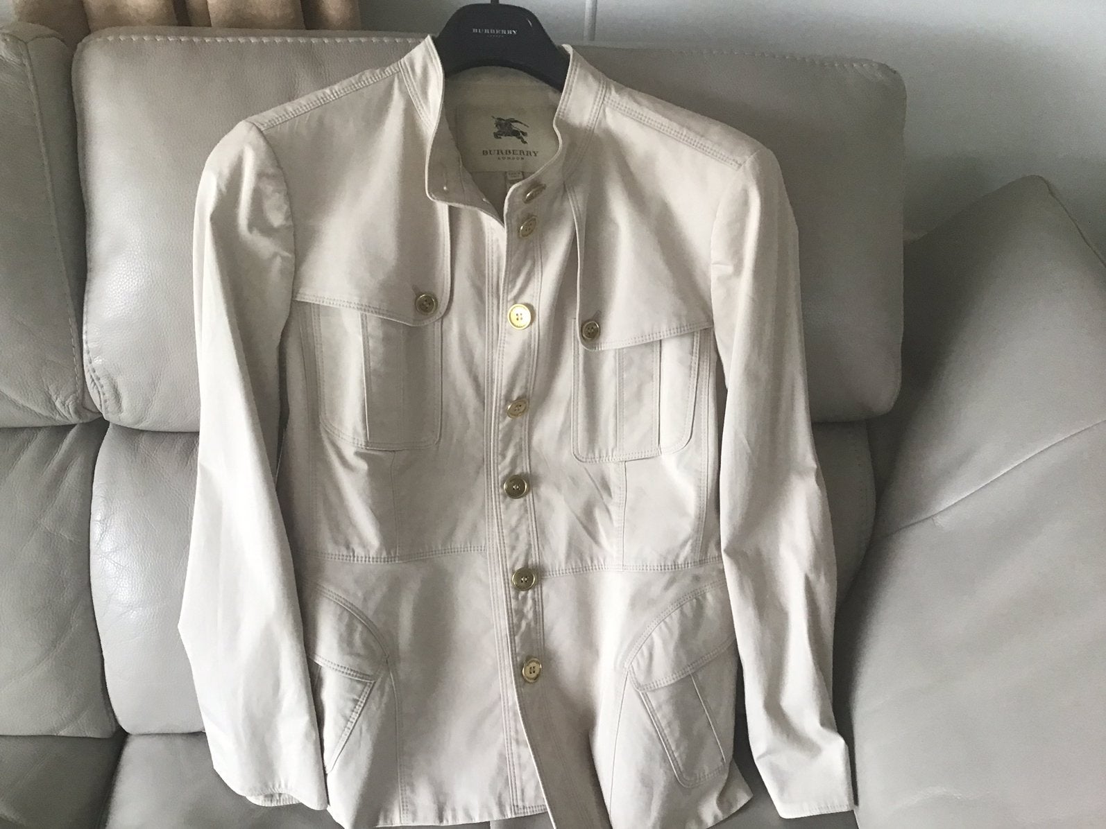 Burberry, Ophalen of Verzenden, Zo goed als nieuw, Maat 38/40 (M), Beige