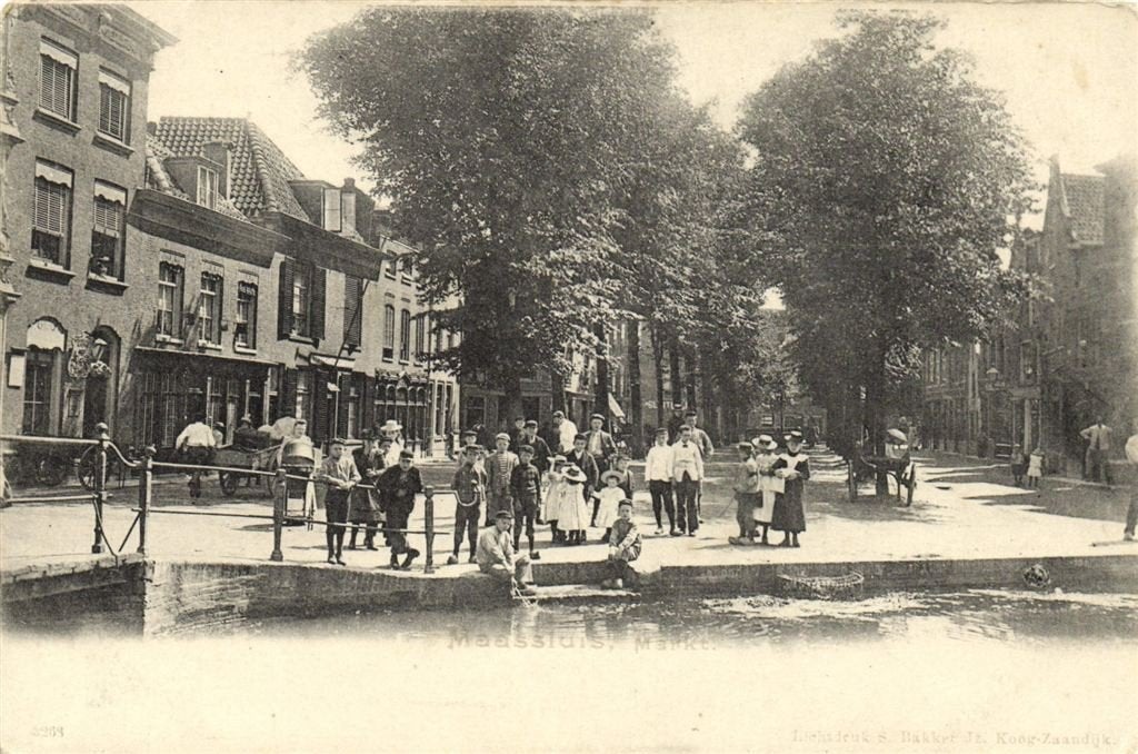 Maassluis, Markt. - kinderen kar - ongelopen, Verzenden, Voor 1920, Ongelopen, Noord-Brabant
