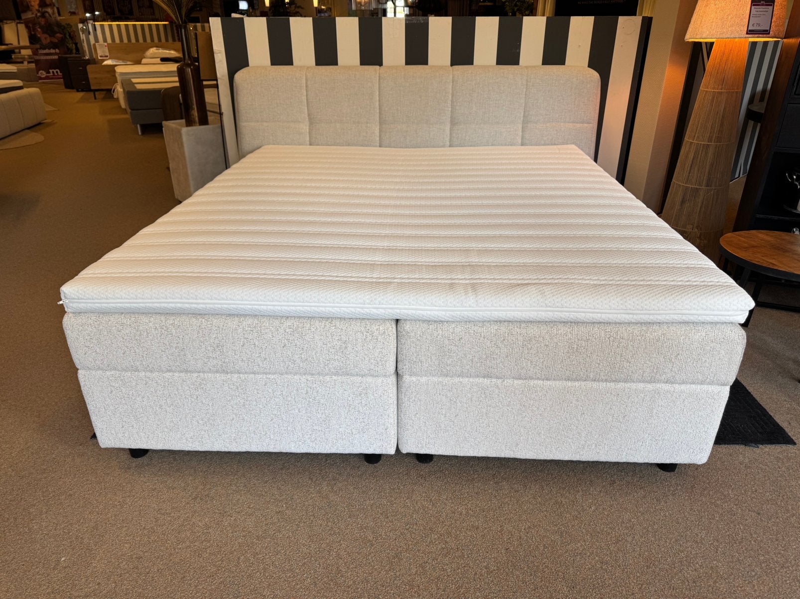 Boxspring 180x200 opbergruimte Beige Direct/Leverbaar, Ophalen, Beige, #Boxspring#Beige#Opbergruimte#2-Persoons#180, Mwonenenslapen
