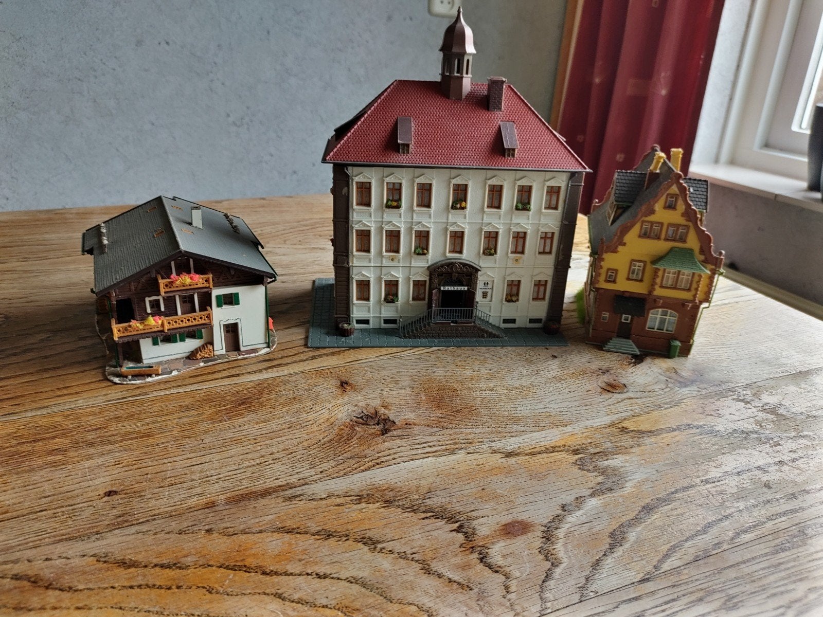 Set van 3 modelbouw huizen - Zo goed als nieuw, Ophalen of Verzenden, Zo goed als nieuw, Overige typen