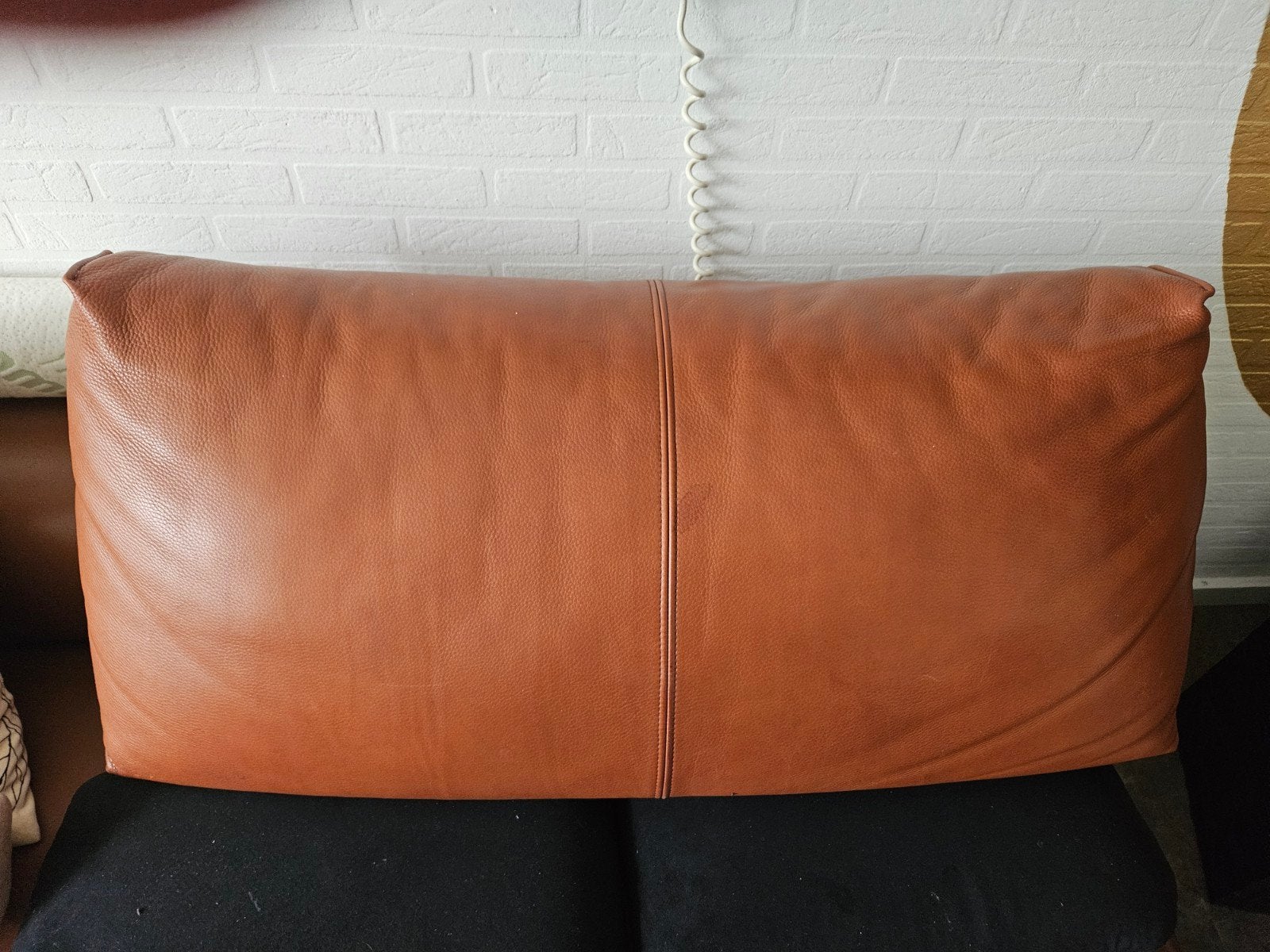 Leren Design on stock kussen, Ophalen of Verzenden, Zo goed als nieuw