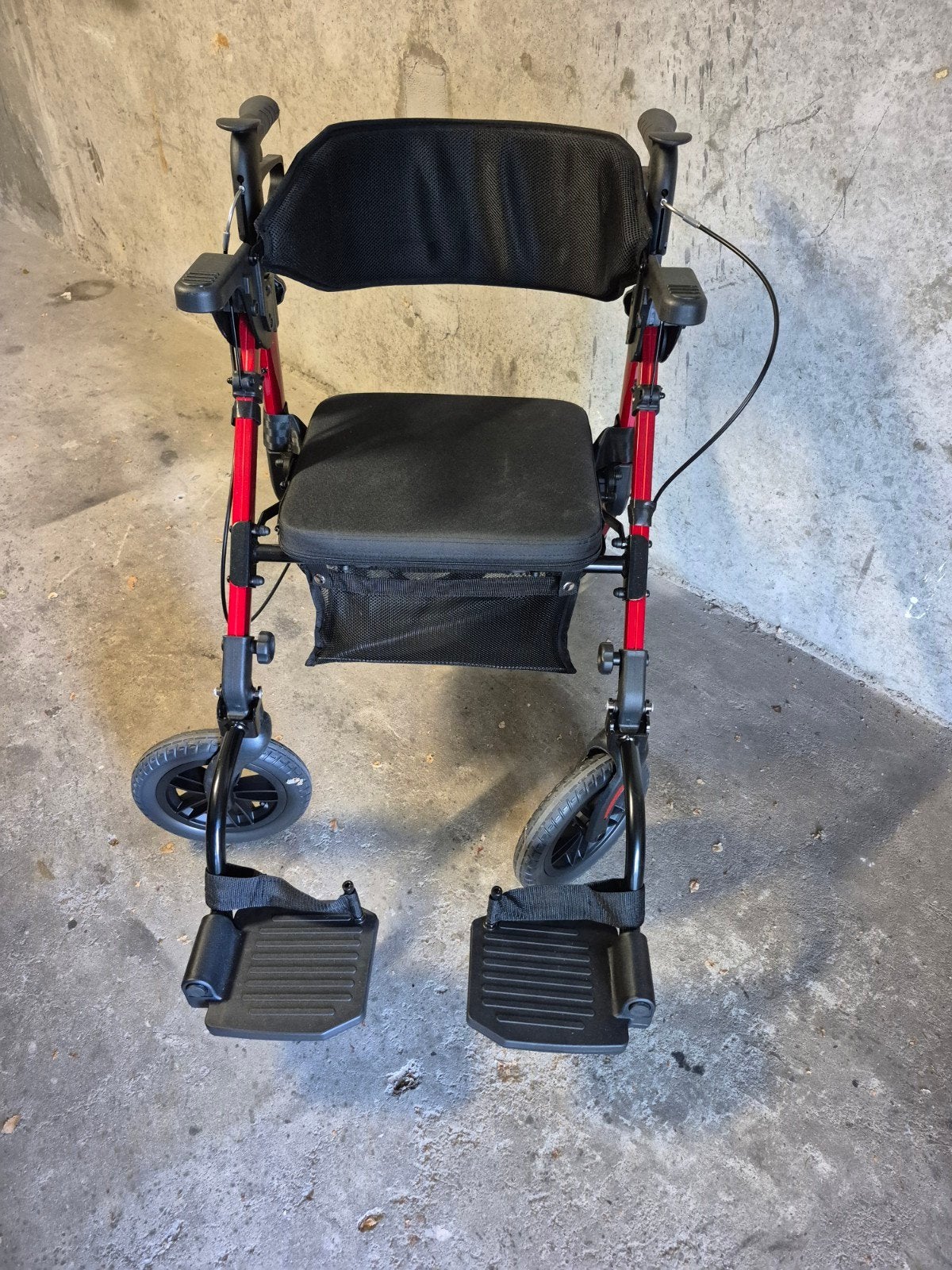 Te Koop rollator/rolstoel, Ophalen, Lichtgewicht, Nieuw
