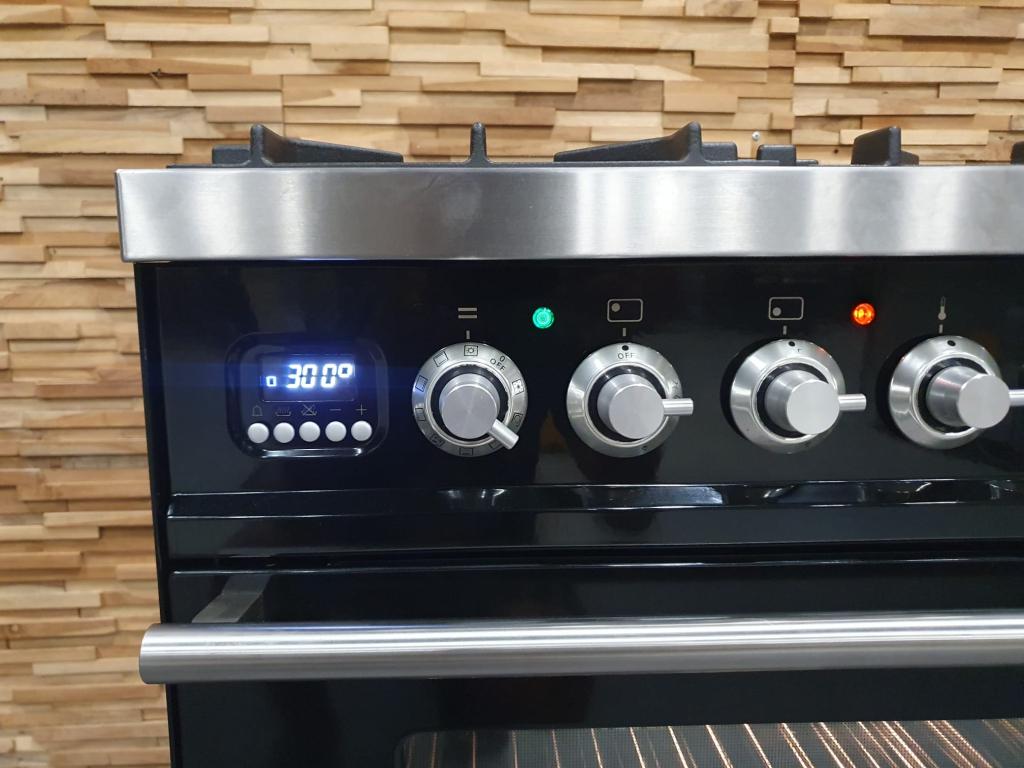 Luxe Boretti Fornuis 90cm hoogglans zwart rvs 2ovens 300, Niet ingevuld, 60 cm of meer, Niet ingevuld, Ophalen of Verzenden