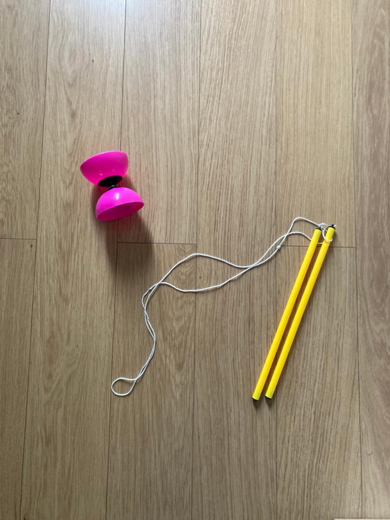 Diabolo roze, Ophalen, Zo goed als nieuw