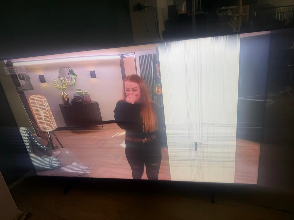 55” Samsung Crystal UHD TV - Schade aan beeld, Audio, Tv en Foto, Televisies, Ophalen, QLED, 50 Hz, Zo goed als nieuw