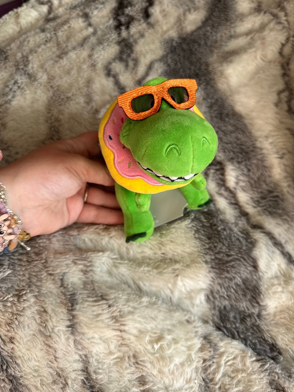 Disney Pixar Rex Dinosaurus Knuffel met Donut en Zonnebril, Ophalen of Verzenden, Nieuw