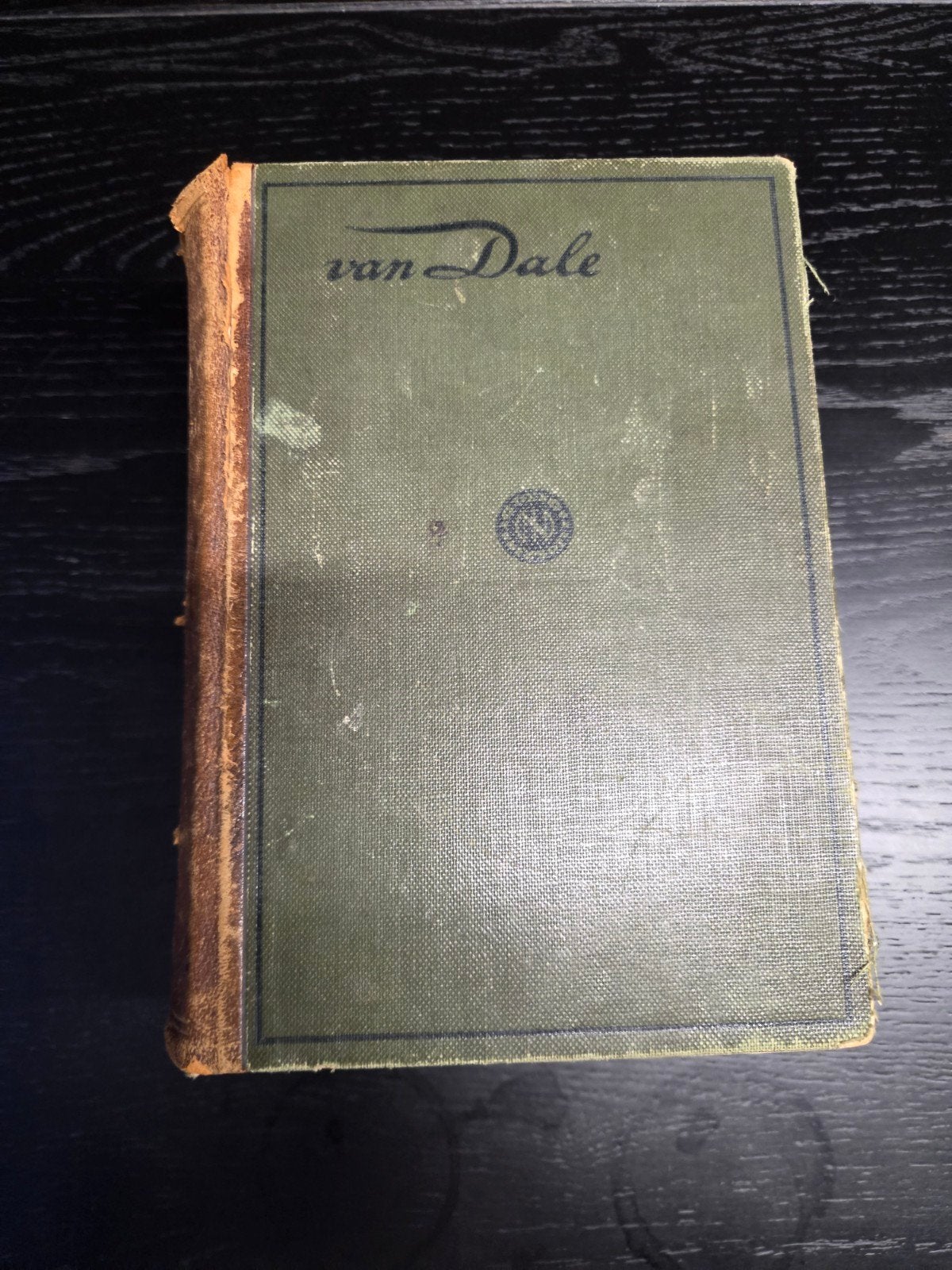 Van Dale's Groot Woordenboek der Nederlandsche Taal (1924), Boeken, Gelezen, J.H. van Dale, Nederlands, Ophalen of Verzenden