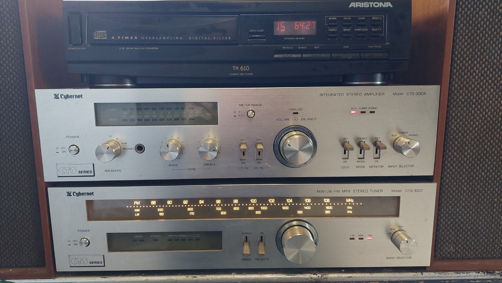 Cybernet Stereo Set met CD-speler en Wharfedale Speak, Gebruikt, Tuner of Radio, Losse componenten, Ophalen