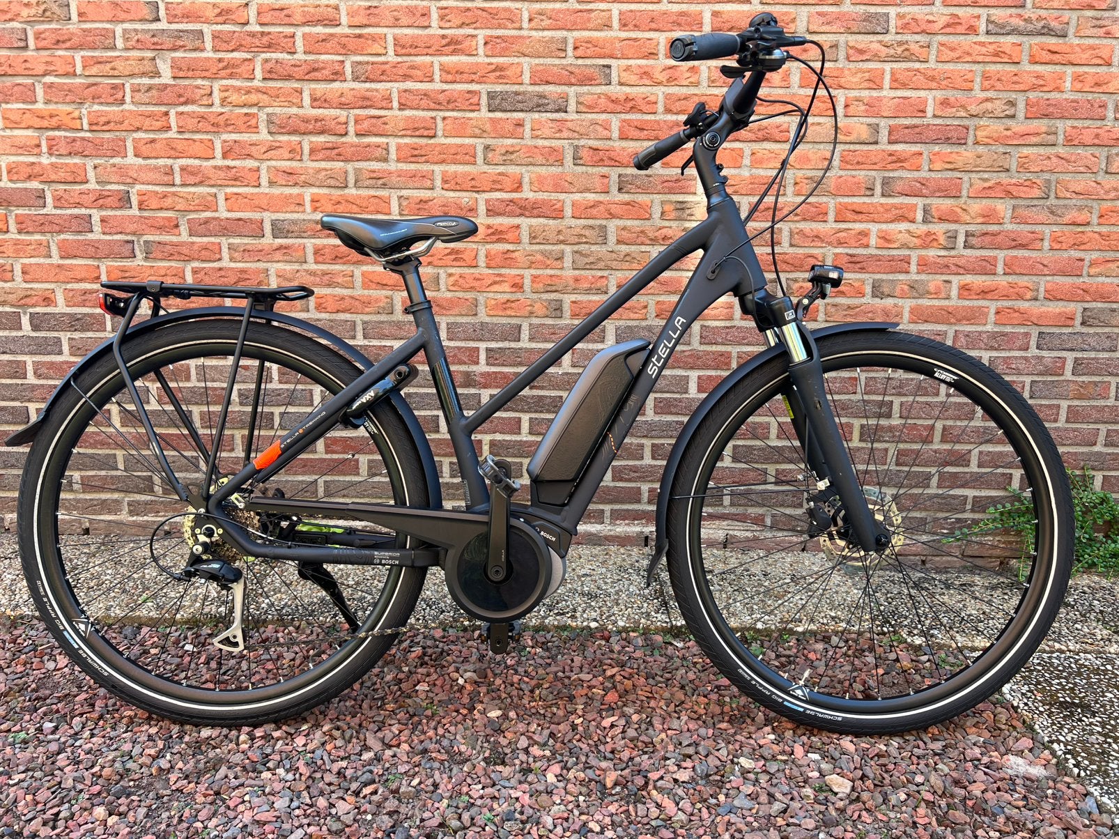 Stella Trekking Matt Black MDB (1 jaar garantie op  de accu), Zo goed als nieuw, 47 tot 51 cm, 50 km per accu of meer, Ophalen