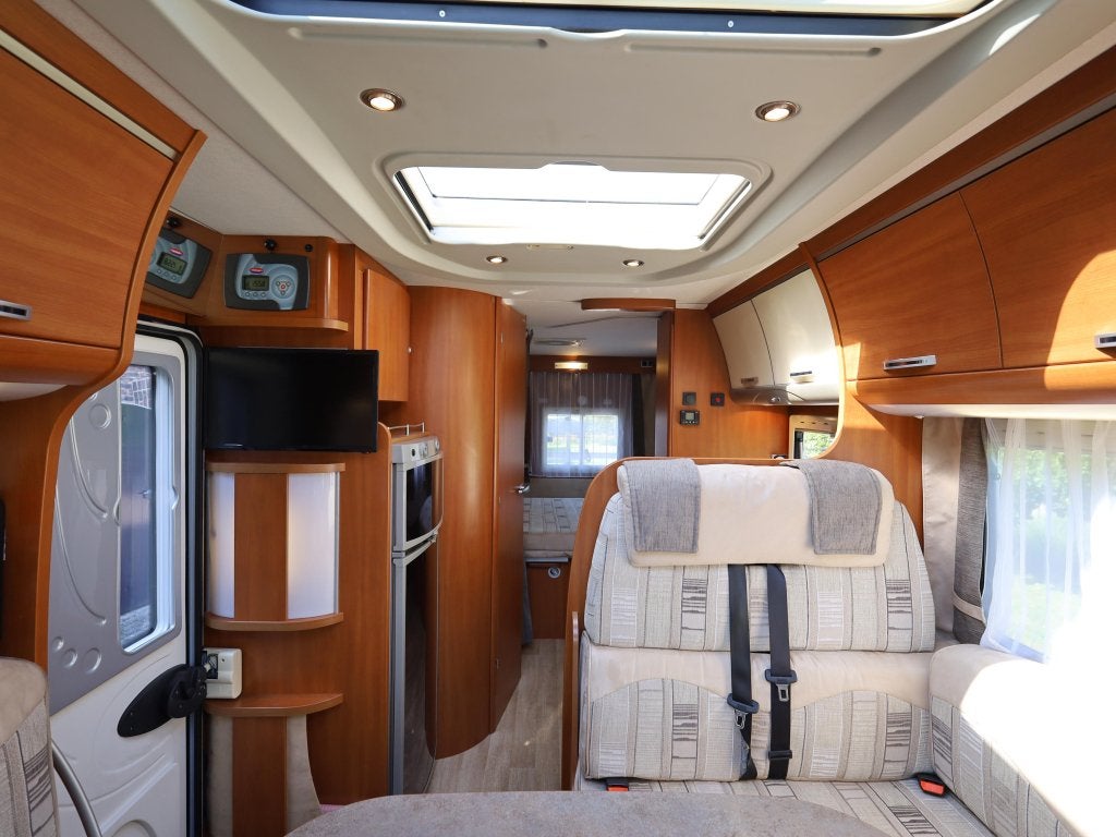 Challenger Eden 617 levelsysteem | fietslift, Caravans en Kamperen, Campers, Ringverwarming, Fiat, Afzuigkap, Bedrijf