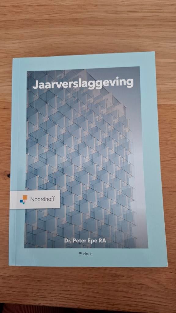 Jaarverslaggeving 9e druk, Ophalen of Verzenden, Zo goed als nieuw, Economie en Marketing
