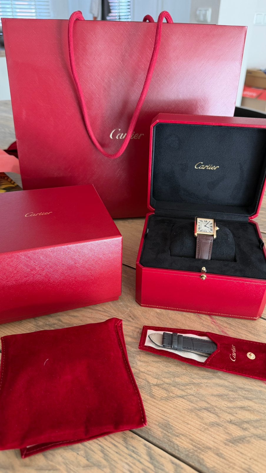 Cartier Tank Louis goud WGTA0343, Ophalen, Zo goed als nieuw