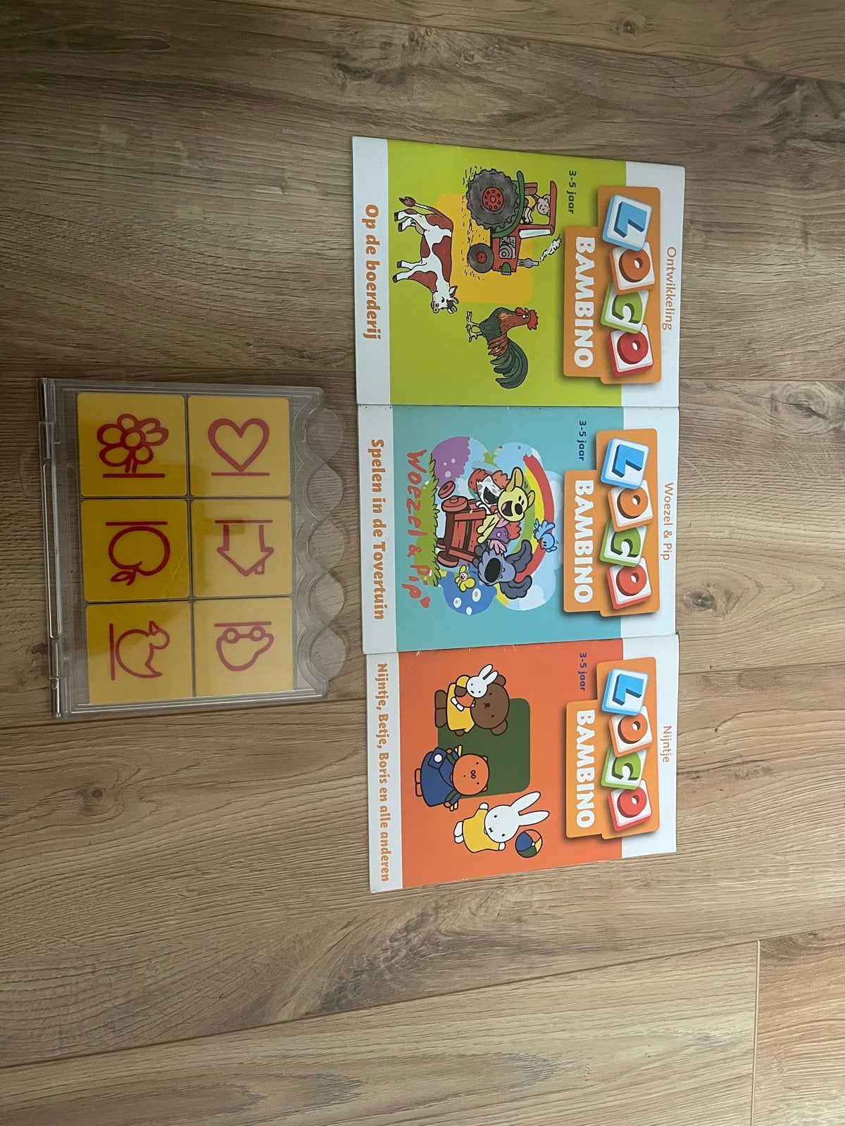 Loco Bambino basisdoos met 3 Nijntje, Woezel & Pip boekjes, Ophalen of Verzenden, Gebruikt, Taal en Lezen