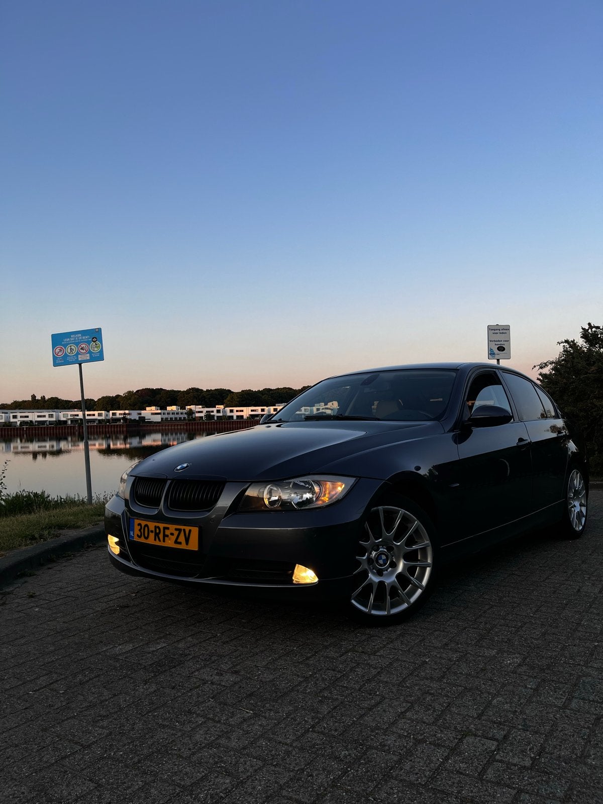 BMW 3-Serie 2.0 I 320 AUT 2005 Grijs, 1995 cc, 4 cilinders, Origineel Nederlands, Particulier