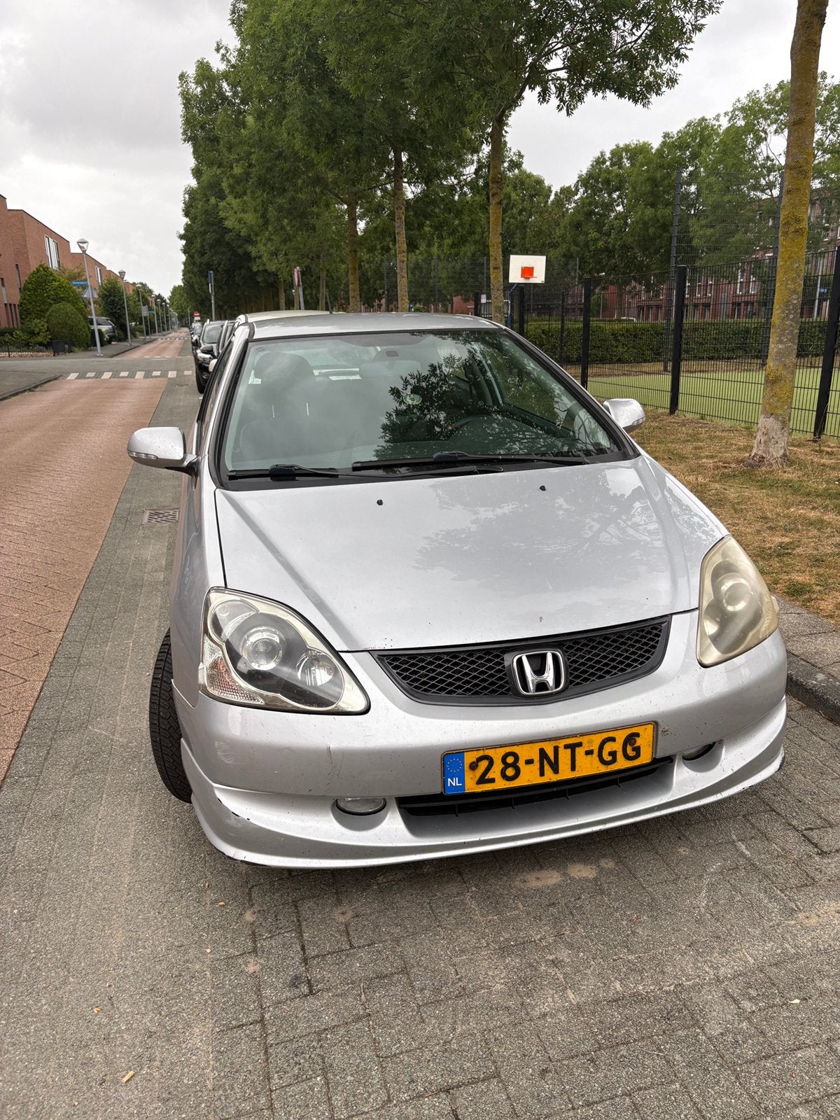 Honda Civic 1.6 I Sport 2004 Grijs, Auto's, Honda, Voorwielaandrijving, 15 km/l, 4 cilinders, 1590 cc