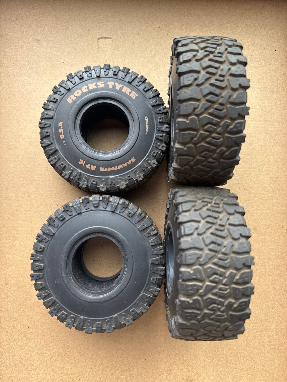 1:10 Crawler banden 1.9 velgmaat z.g.a.n., Hobby en Vrije tijd, Modelbouw | Radiografisch | Auto's, Ophalen of Verzenden, Zo goed als nieuw