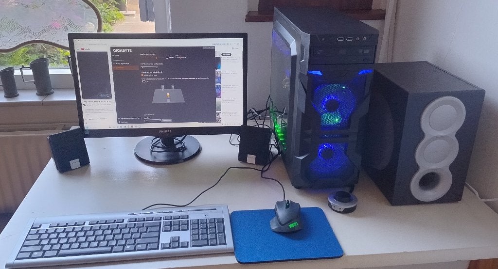 Complete AMD Ryzen 3600 Game PC, Zelf gebouwde pc, AMD Ryzen 5, Zo goed als nieuw, 2 TB