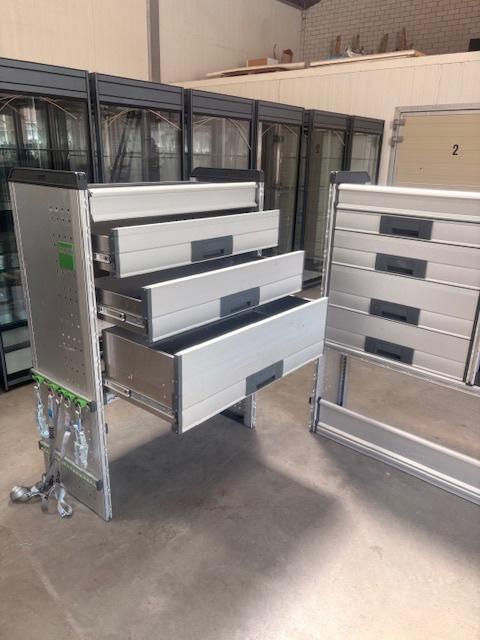 BOTT SET Z.G.A.N (1164) KAST1,KAST2 €1799, Auto diversen, Auto-accessoires, Ophalen, Laaiin Bedrijfswagen Inrichtingen, Hank,Rhenoy