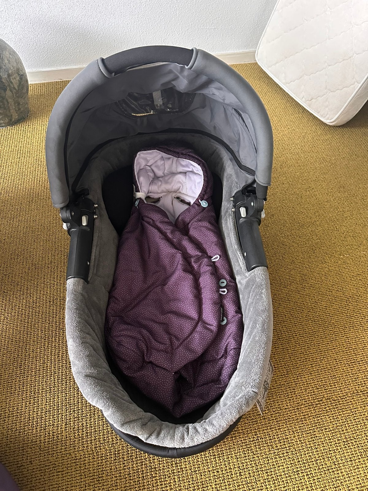 Quinny kinderwagenbak, Ophalen, Autogordel, 15 t/m 36 kg, Zo goed als nieuw