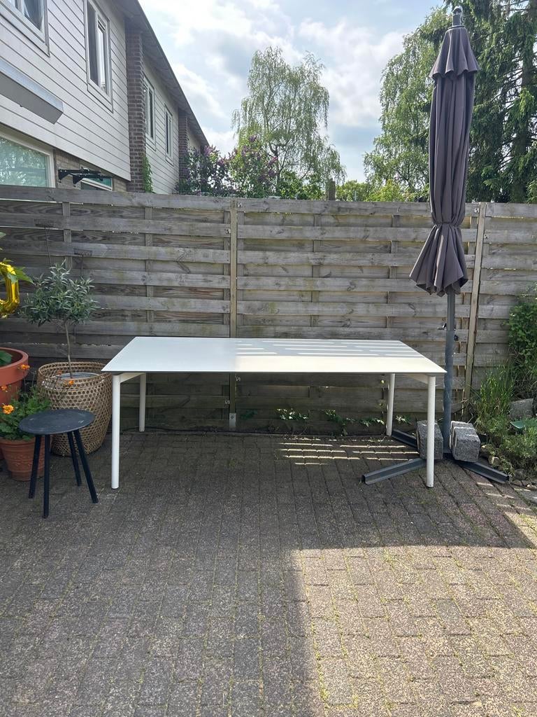 Witte grote buitentafel - Demonteerbaar, Tuin en Terras, Ophalen, Zo goed als nieuw, Rechthoekig, Overige materialen